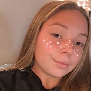 Meet your Posher, Jenica